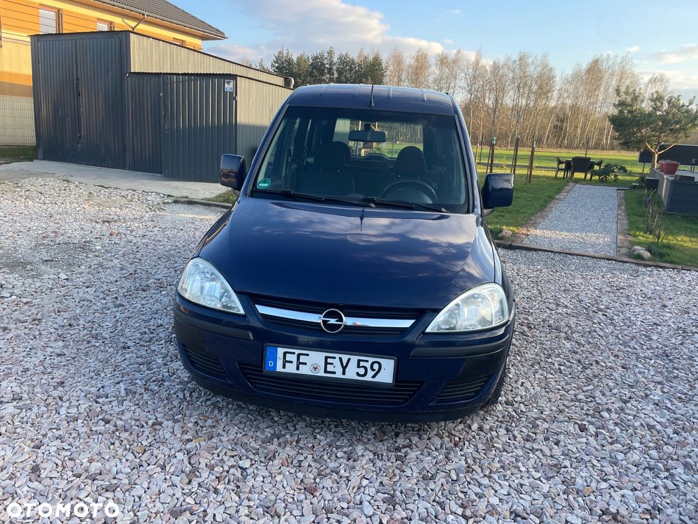 Opel Combo Tour Enjoy - 21