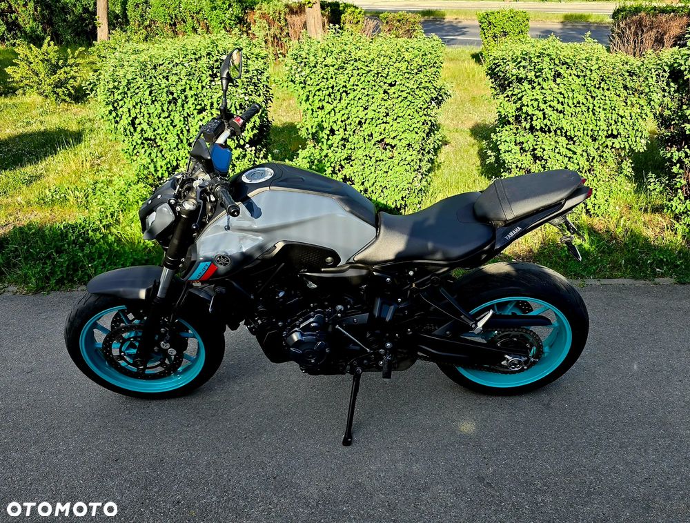 Yamaha MT - 12