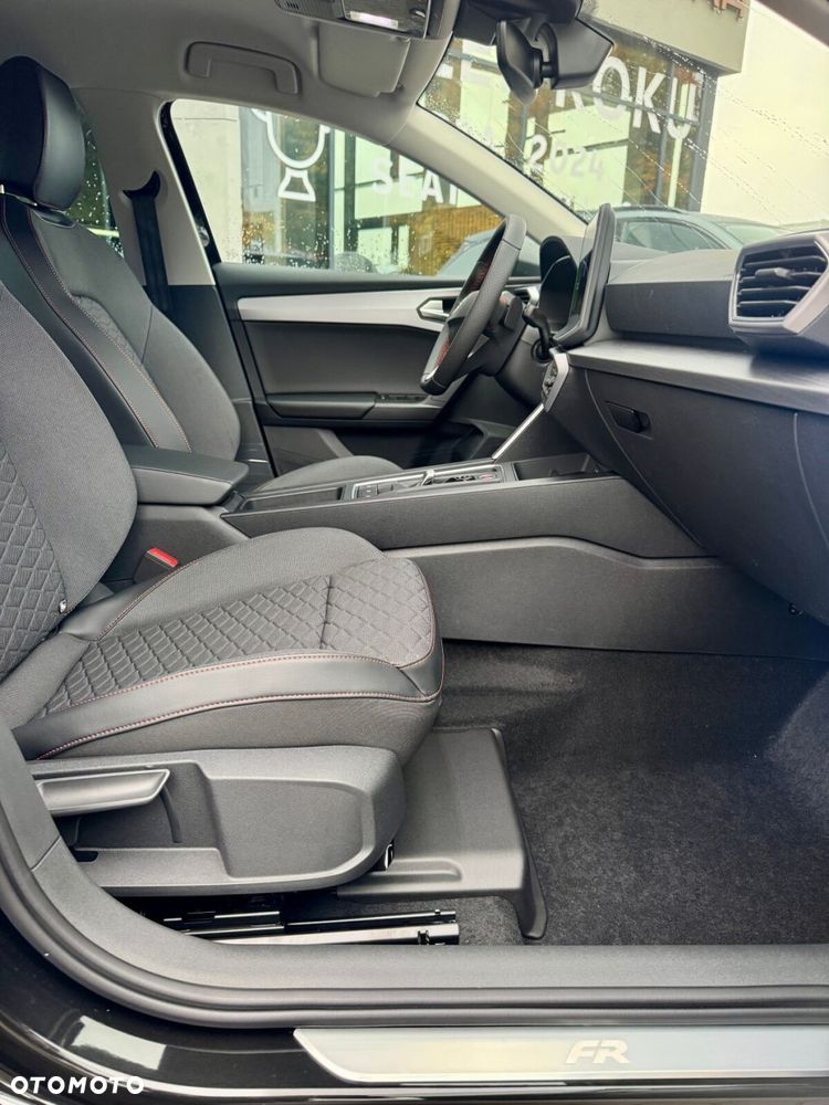 Seat Leon 1.5 eTSI FR DSG - 35
