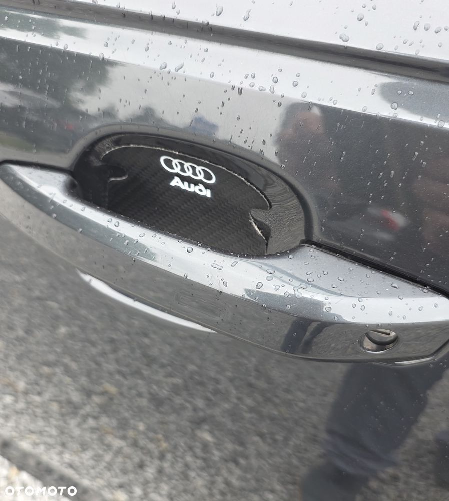 Audi A4 Avant 40 TDI S tronic S line - 16
