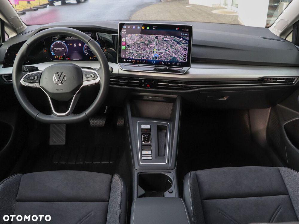 Volkswagen Golf - 10