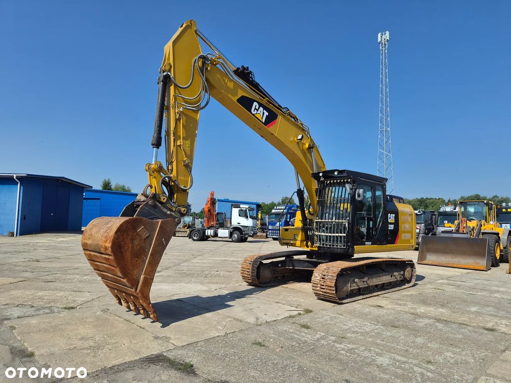 Caterpillar 320 FL spr z Niemiec oryginał - 10