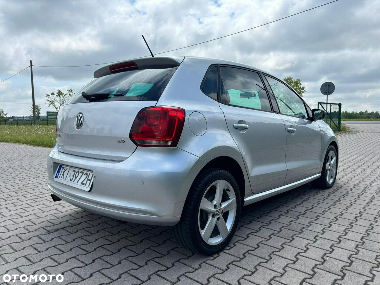 Volkswagen Polo 1.4 16V Comfortline DSG - 7