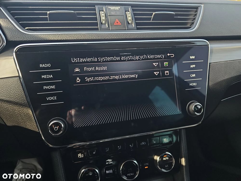 Skoda Superb 2.0 TDI SCR 4x4 Style DSG - 30