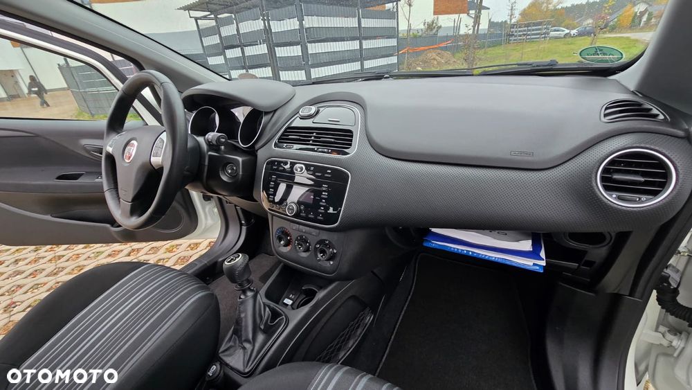 Fiat Punto 1.2 Fresh - 16