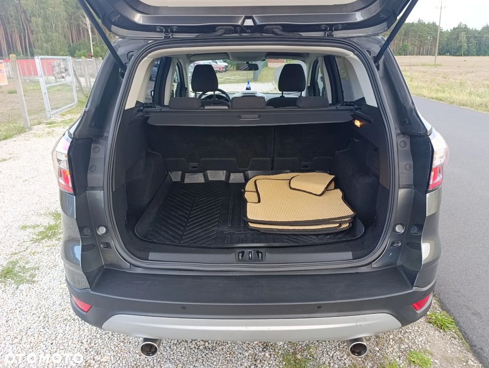 Ford Kuga 1.5 TDCi 2x4 Cool & Connect - 16