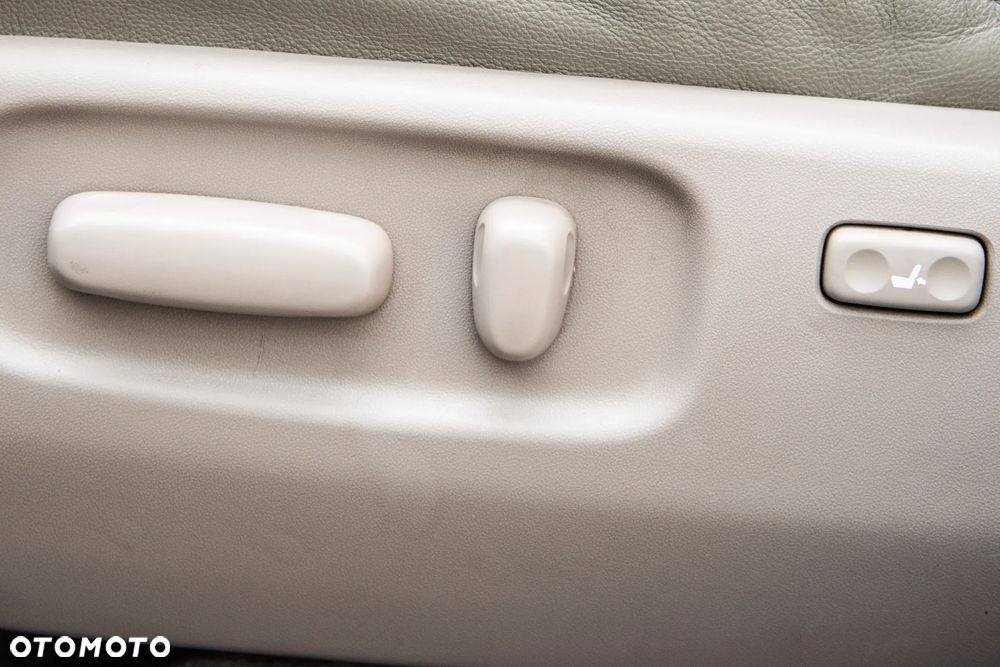 Toyota RAV4 2.0 4x4 Automatik Executive - 17