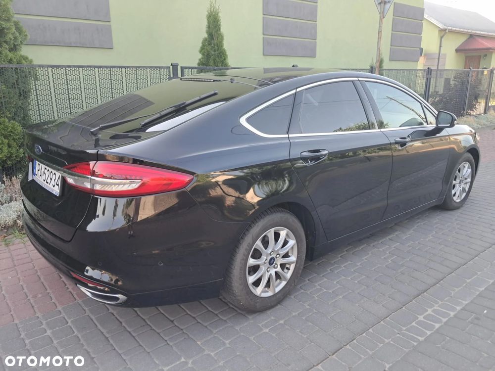 Ford Mondeo 2.0 EcoBlue Titanium - 24