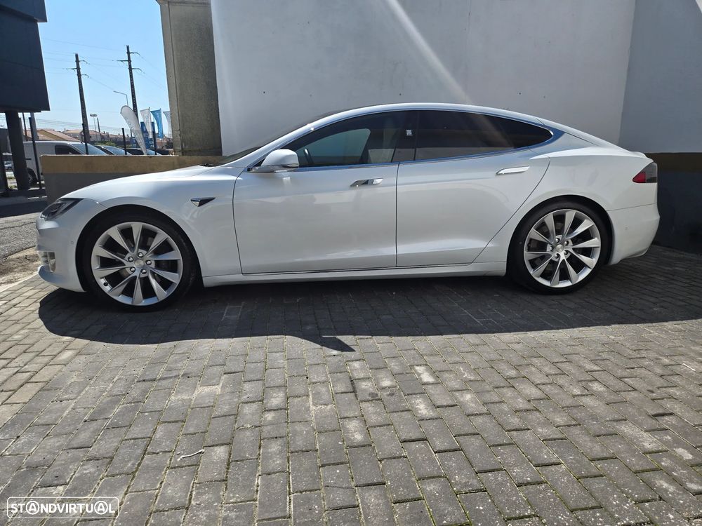 Tesla Model S 100 kWh Long Range AWD — fotografia 2