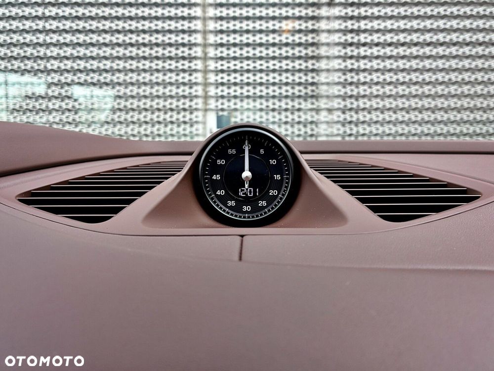 Porsche Macan - 30