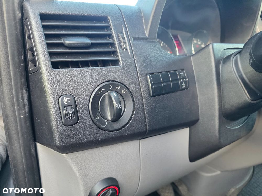 Volkswagen CRAFTER - 15