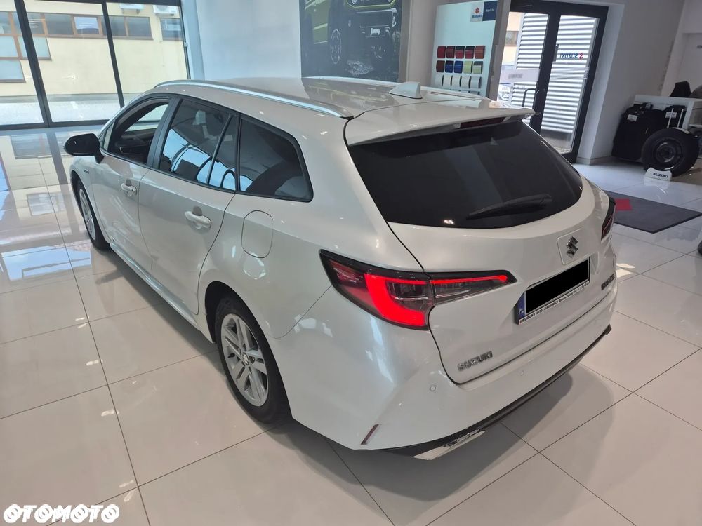 Suzuki Swace 1.8 Hybrid Elegance CVT - 2