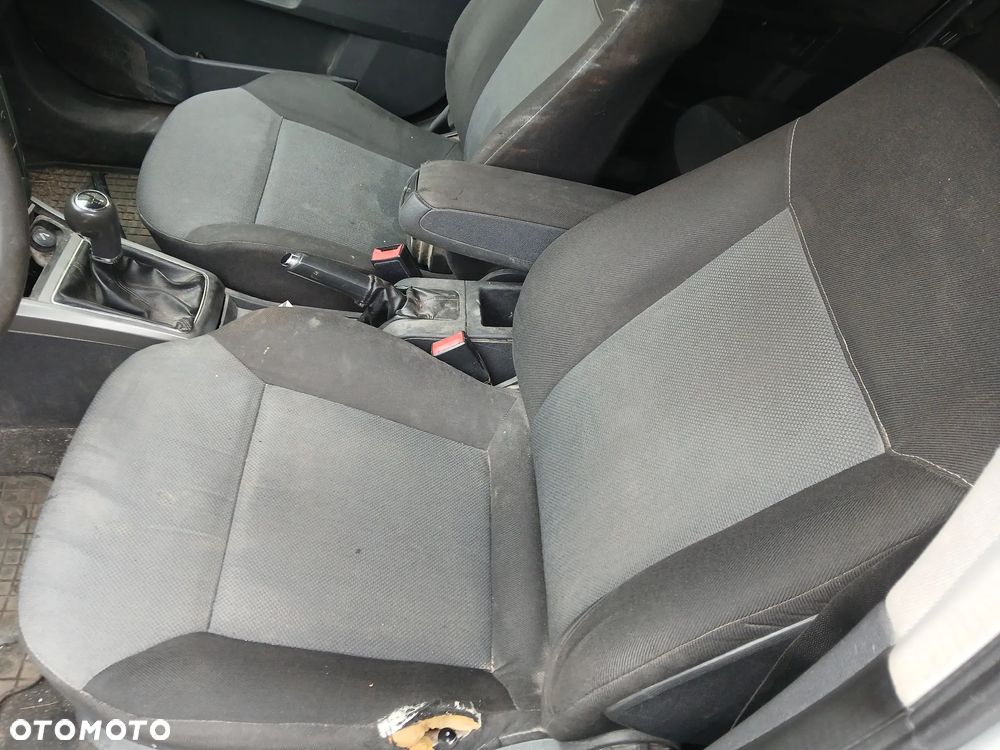 OPEL ASTRA H III HB Z157 fotel fotele kanapa deska kokpit podsufitka boczek boczki klamka - 7