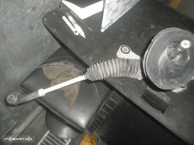 Caixa Direcao 8V513200CF  FORD FIESTA 6 FASE 1 2010 1.4TDCI 70CV 5P CINZA - 1