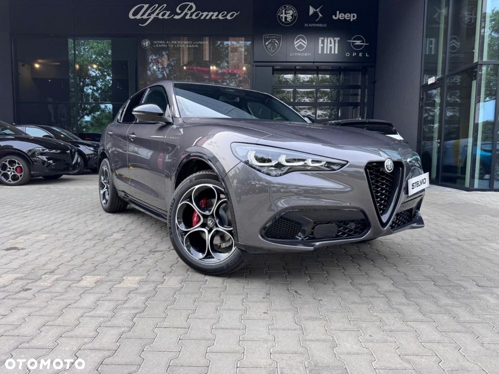 Alfa Romeo Stelvio - 5