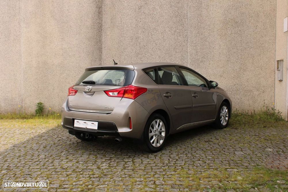 Toyota Auris 1.4 D-4D Exclusive+Navi - 11