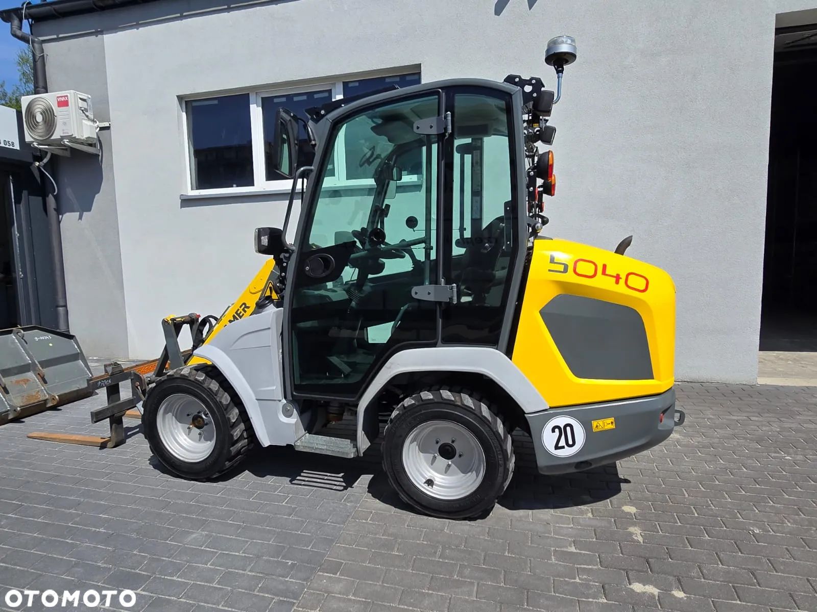 Kramer 5040 - 1