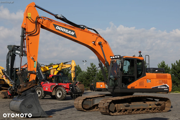 Doosan DX225LC-7