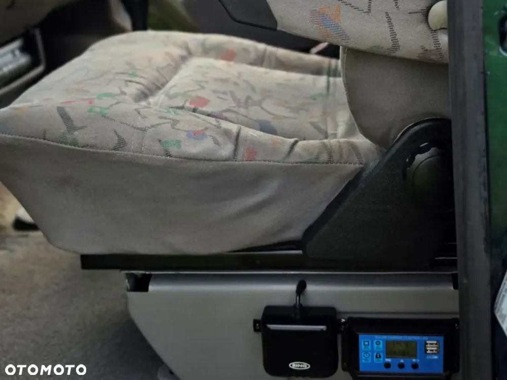 Volkswagen Multivan - 12