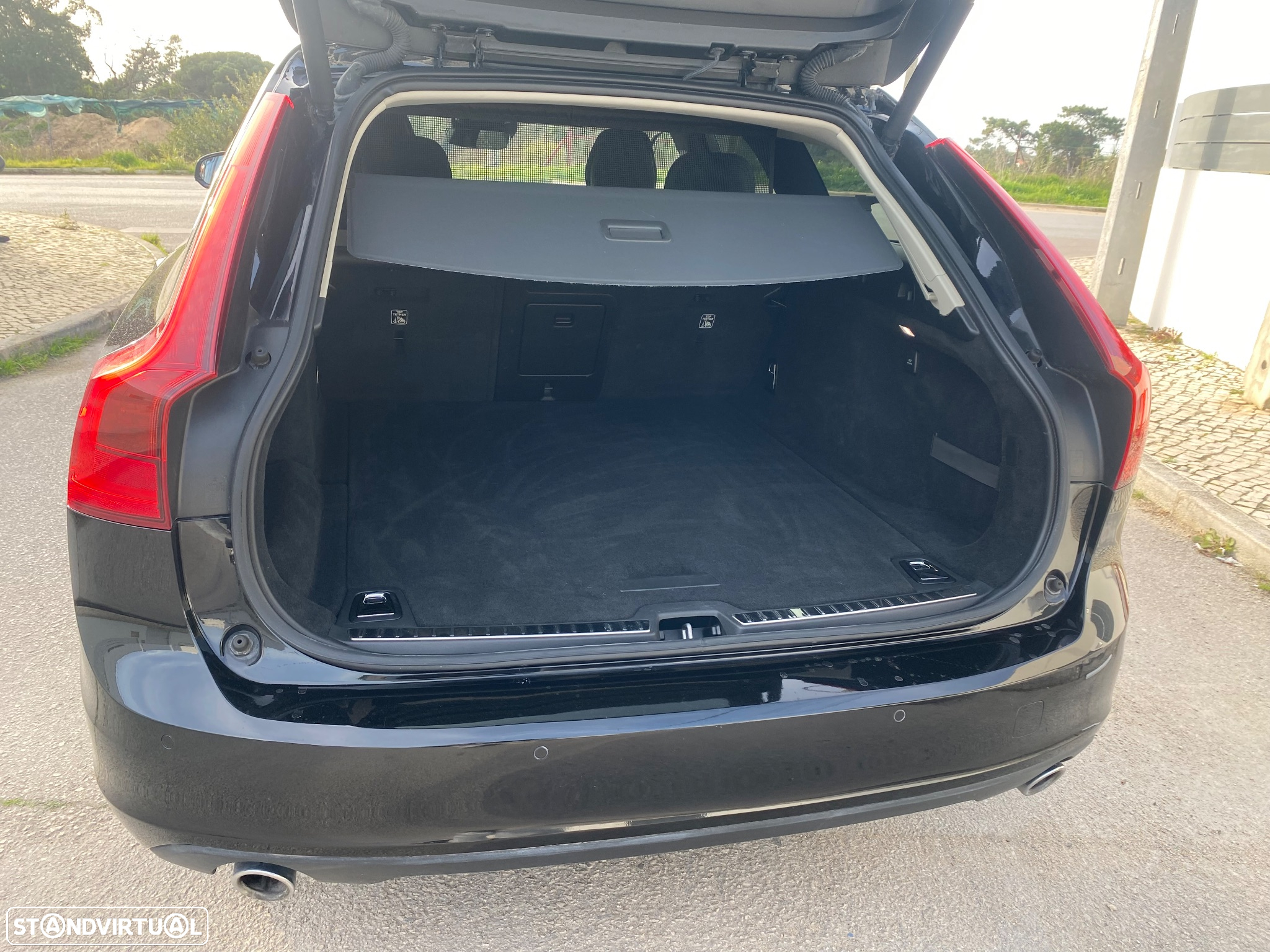 Volvo V90 2.0 D4 Momentum Plus Geartronic - 13