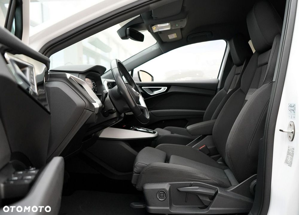 Audi Q4 e-tron - 14