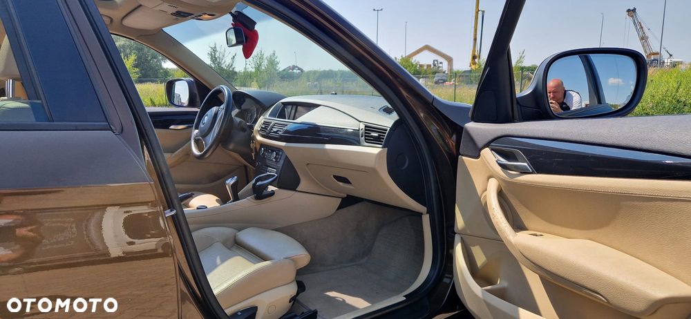 BMW X1 sDrive20d - 13