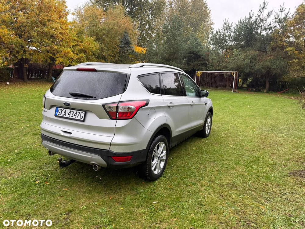 Ford Kuga 2.0 TDCi 4WD Titanium - 4