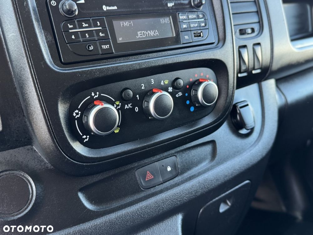 Renault TRAFIC - 27