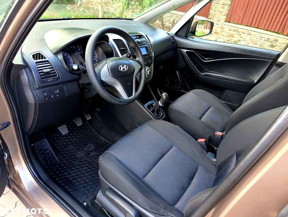 Hyundai ix20 1.4 BlueDrive Comfort - 13