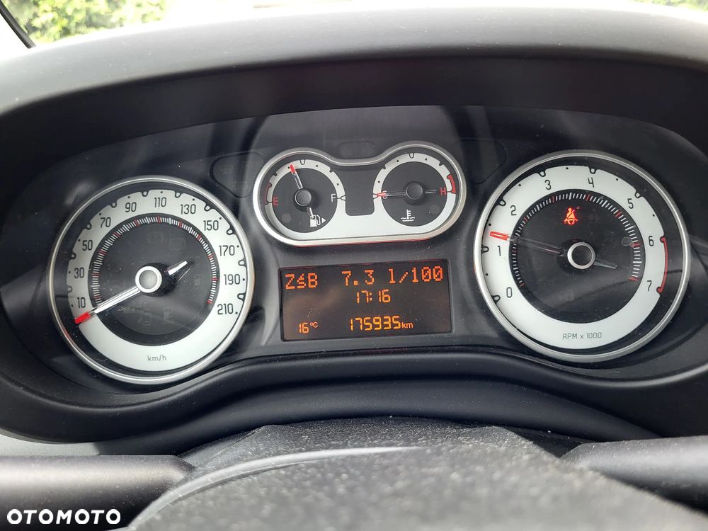Fiat 500L - 10