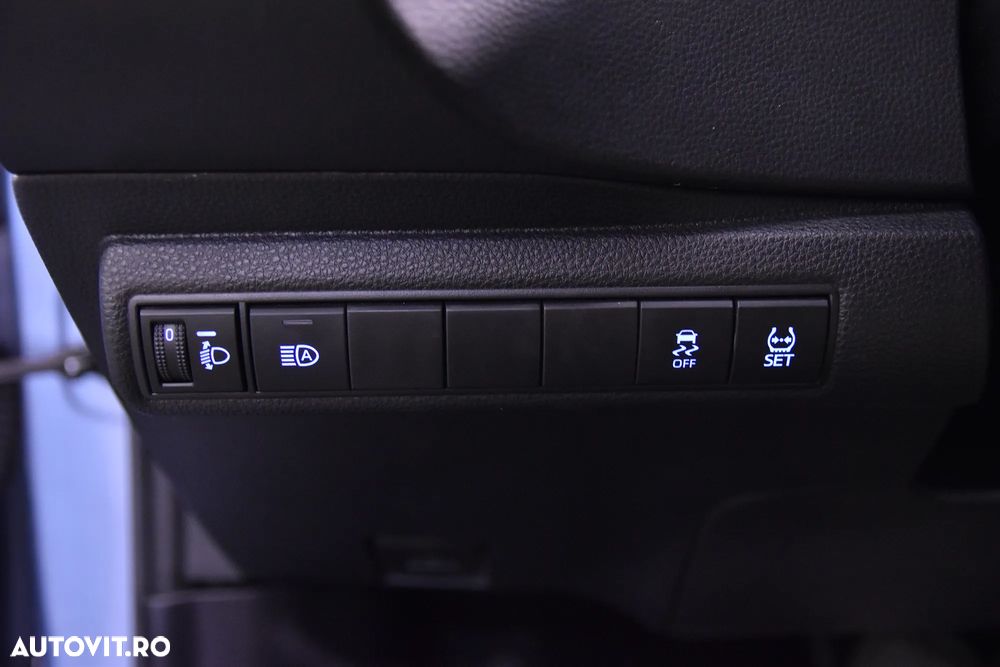 Toyota Corolla 1.8 HSD Business - 15