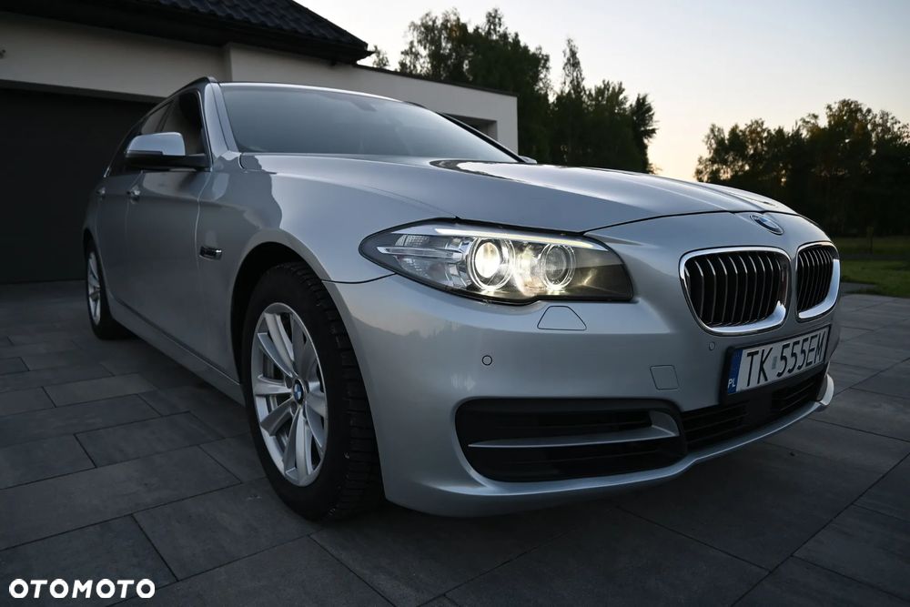 BMW Seria 5 525d - 21