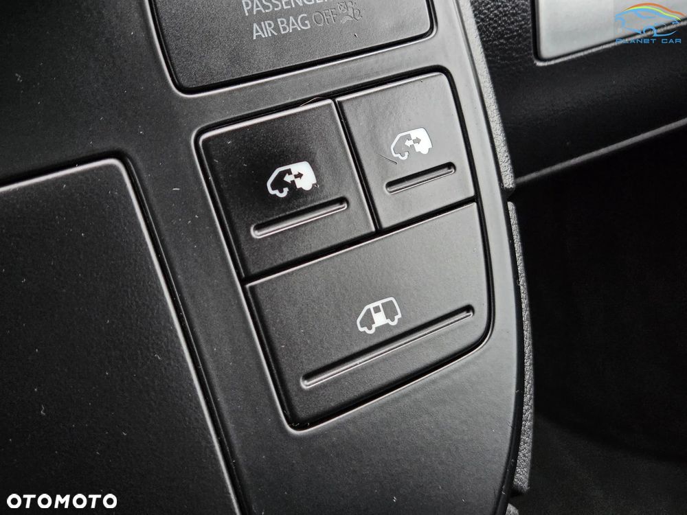 Volkswagen Multivan - 35