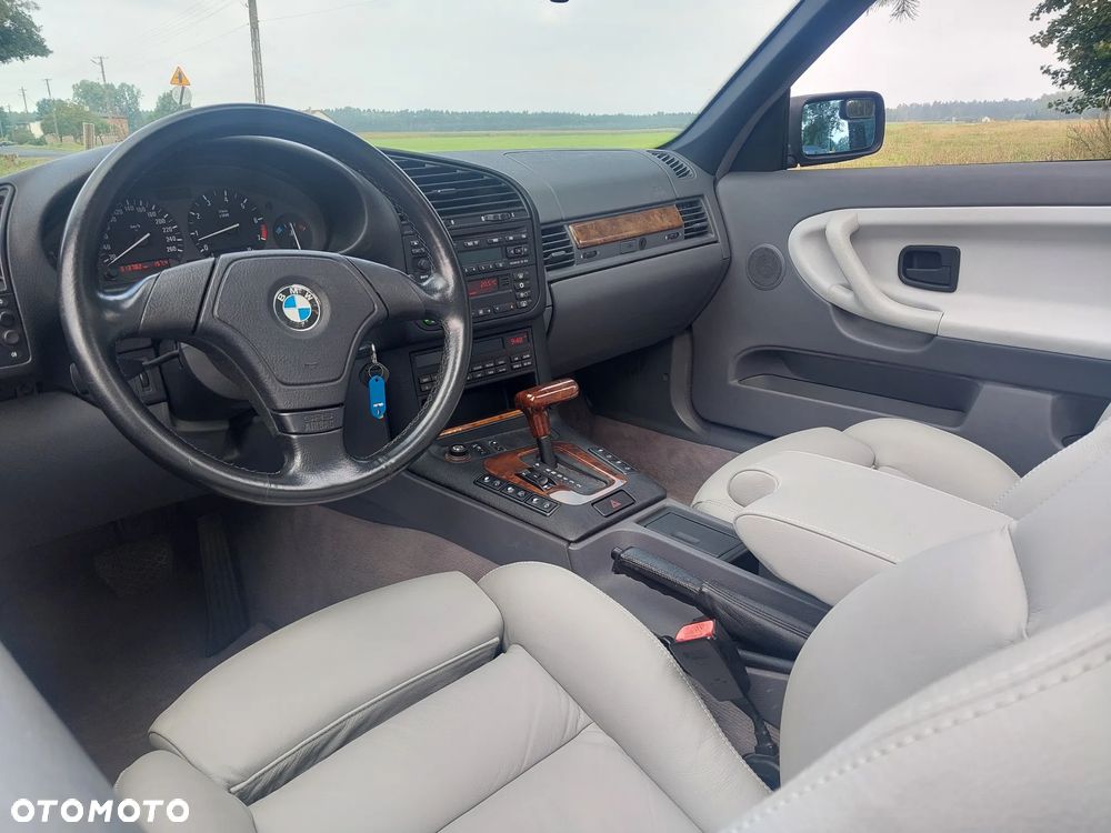 BMW Seria 3 - 33