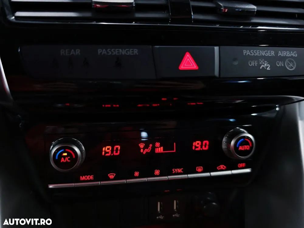 Mitsubishi Eclipse-Cross Plug-In Hybrid 4WD Basis - 10
