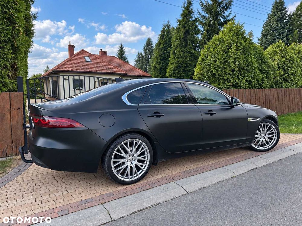 Jaguar XF - 4