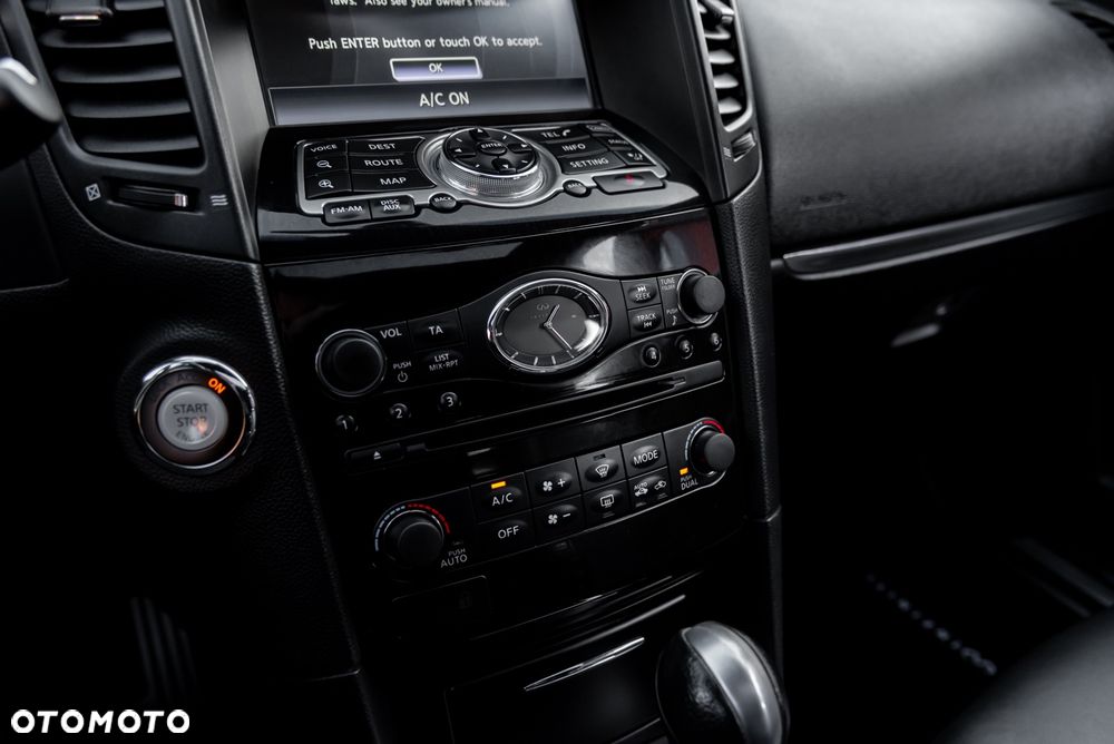 Infiniti QX70 3.0d AWD S - 31