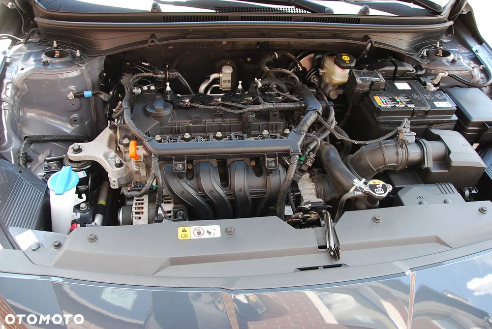 Hyundai i20 1.2 Pure - 25