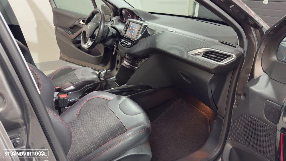 Peugeot 2008 1.2 PureTech GT Line - 15