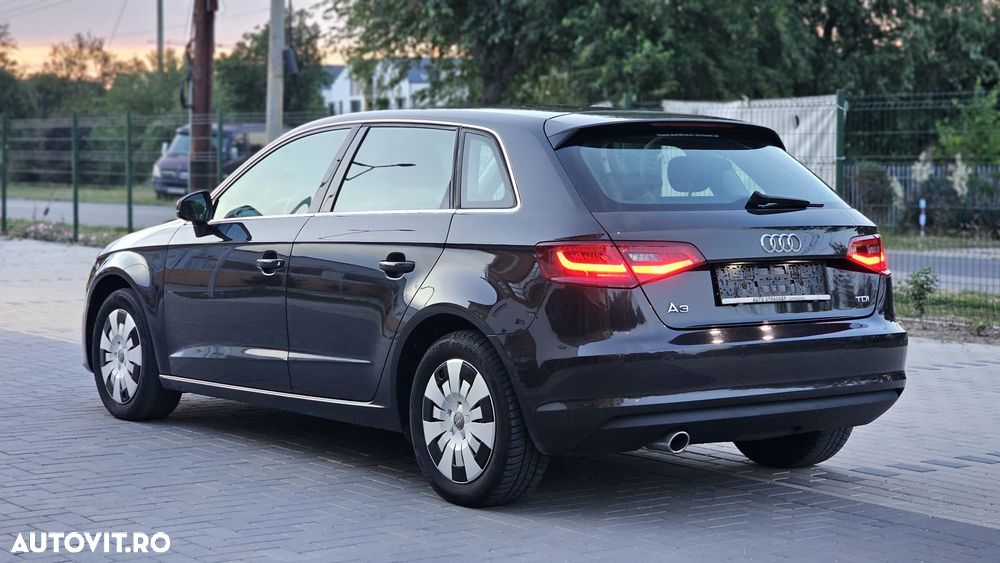 Audi A3 Sportback - 4