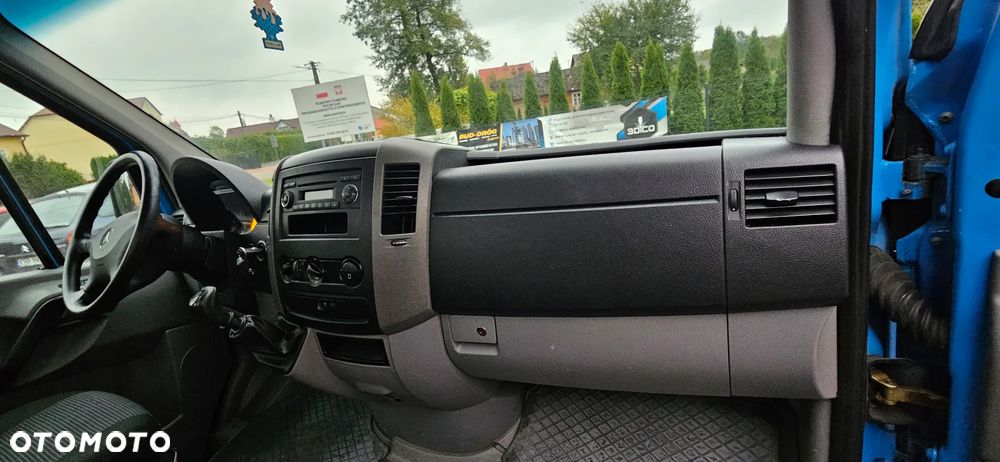 Mercedes-Benz Sprinter - 10