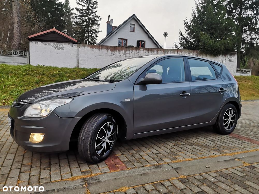 Hyundai i30 ver-1-6-classic - 8