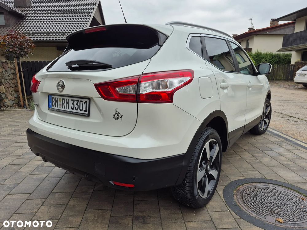 Nissan Qashqai 1.6 dCi TEKNA+ - 9