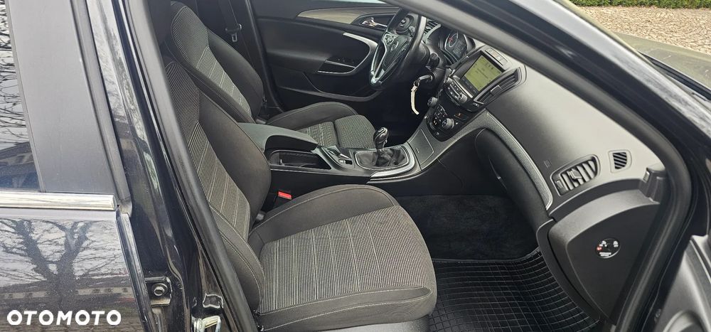 Opel Insignia - 10