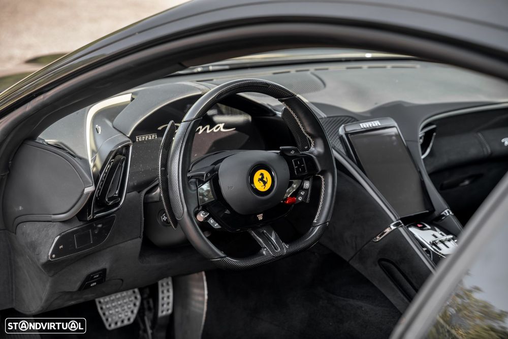 Ferrari Roma 3.9 Twin-Turbo V8 - 17