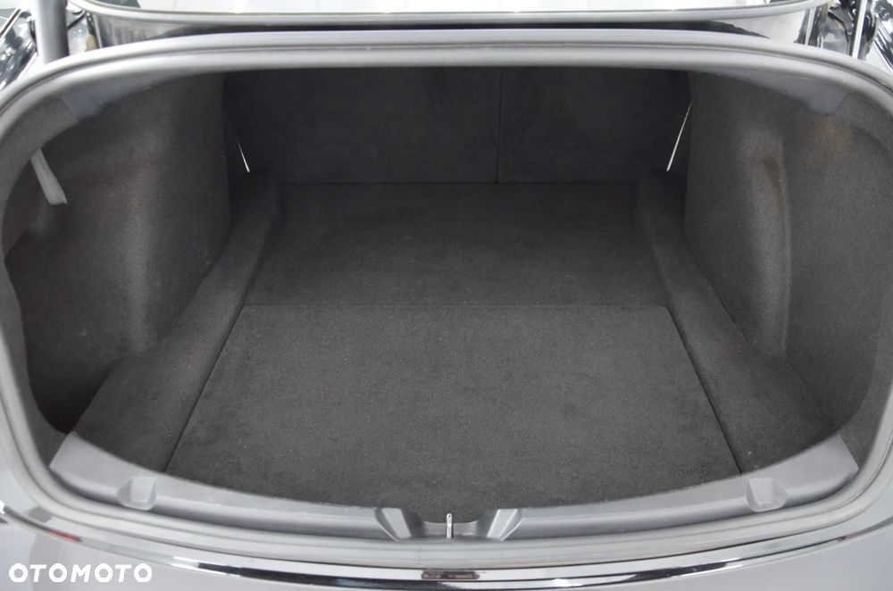 Tesla Model 3 Langstreckenbatterie Allradantrieb Dual Motor Performance - 33