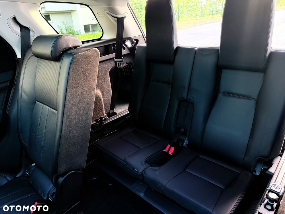 Land Rover Discovery Sport D180 HSE - 26