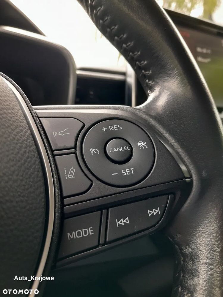 Toyota Corolla 1.8 Hybrid Comfort - 23