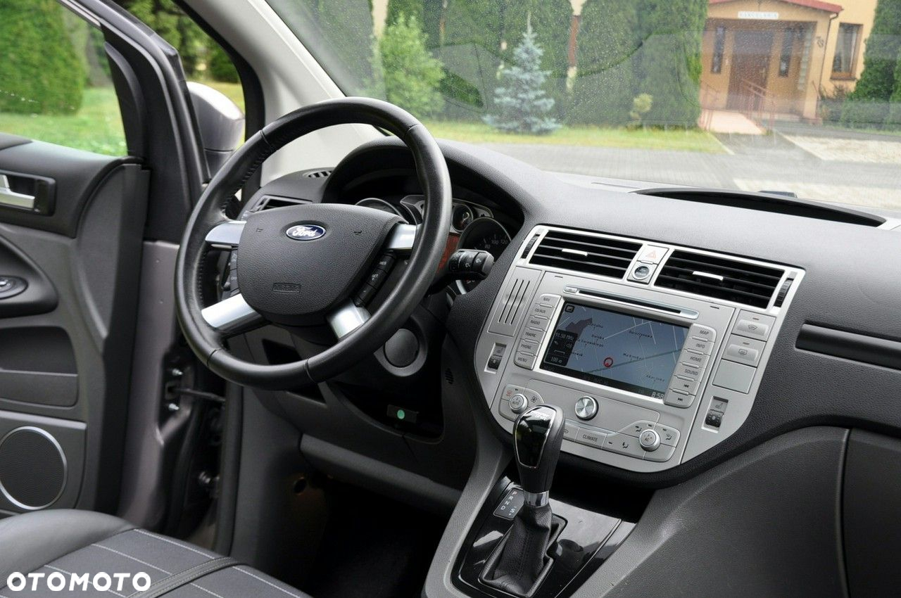 Ford Kuga - 25