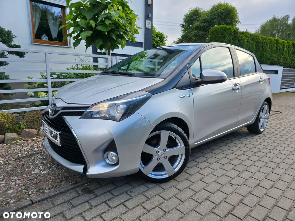 Toyota Yaris ver-hybrid-1-5-vvt--i-selection - 9